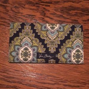 Vera Bradley Cambridge pattern checkbook cover
